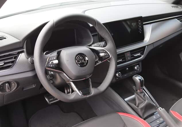 Angebotsdetails Skoda Kamiq 1.5 TSI Monte Carlo Panoramadach Candy-Weiss