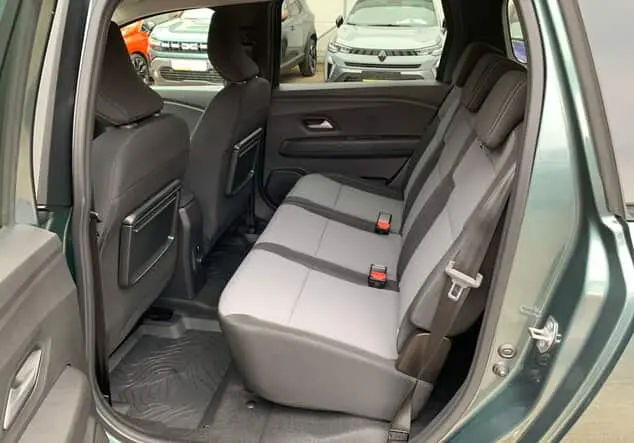 Angebotsdetails Dacia Jogger Extreme+ HYBRID 140 Zedern-Grün