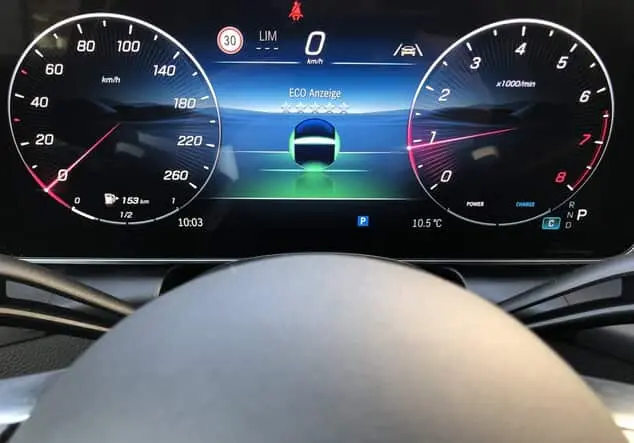 Angebotsdetails Mercedes-Benz GLC 300 4MATIC ++sofort verfügbar++ Metalliclack obsidianschwarz