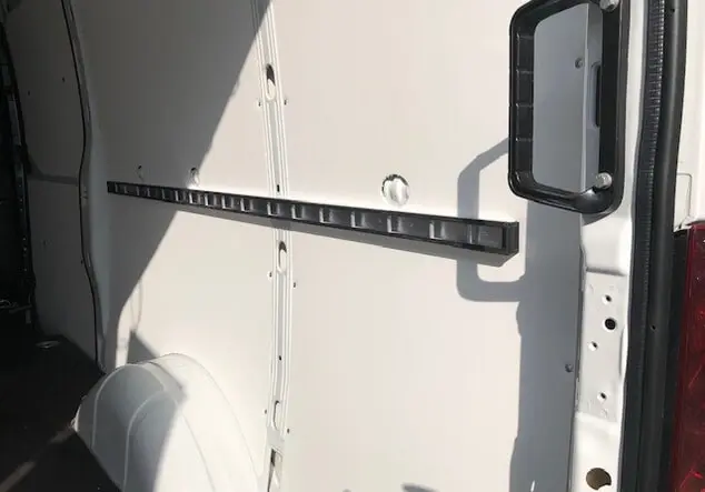 Angebotsdetails Iveco Daily Automatik Ladeboden Weiß