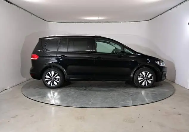Angebotsdetails Volkswagen Touran Volkswagen Touran GOAL 1.5 TSI 110 kW (150 PS) 7-Gang-DSG Grenadillschwarz Metallic