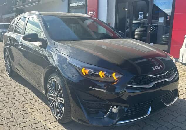 Angebotsdetails Kia Ceed SW Ultimate BLACK PEARL