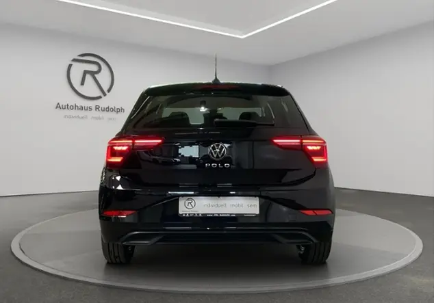 Angebotsdetails Volkswagen Polo 1.0 TSI Style / Einparkhilfe Schwarz (Deep Black Perleffekt)