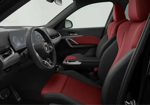 Angebotsdetails BMW X1 BMW X1 sDrive 20i 125 kW (170 PS) 7-Gang Steptronic Saphirschwarz metallic