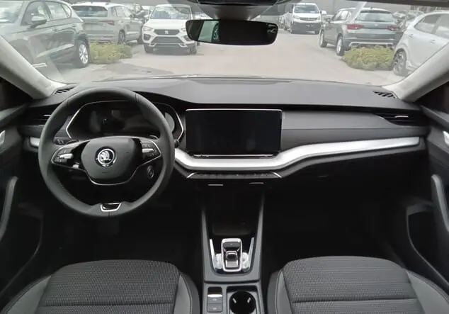 Angebotsdetails Skoda Octavia Skoda Octavia Combi Selection 1.5 TSI mHEV 110 kW (150 PS) 7-Gang-DSG Graphite-Grau Metallic