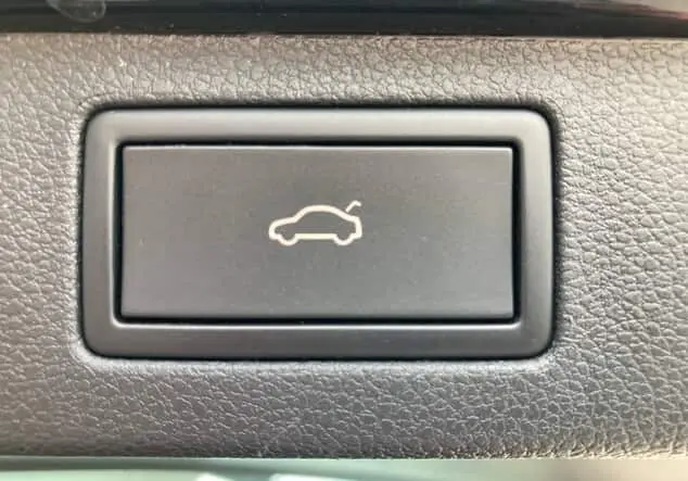 Angebotsdetails Skoda Kamiq Drive 1.0TSI DSG.MATRIX.NAVI.ViCo+.KAM.AHK.ASSIST.KESSY.SignA.WIRELESS.WSS-HEIZ. Black-Magic Perleffekt
