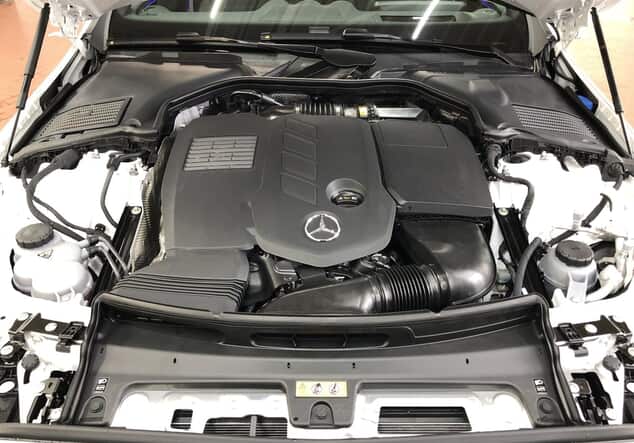 Angebotsdetails Mercedes-Benz C 300 d T-Model Night-Paket Weiß MANUFAKTUR Lack MANUFAKTUR opalithweiß bright
