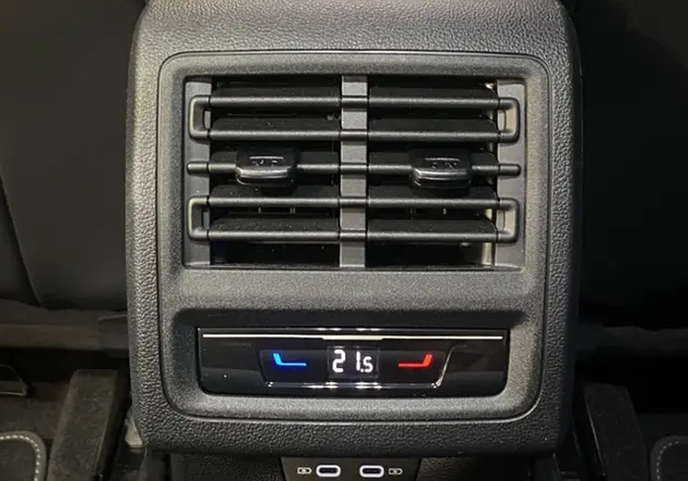 Angebotsdetails Volkswagen Golf VIII 1.5 TSI Style / RFK WeiÃ (Pure White)