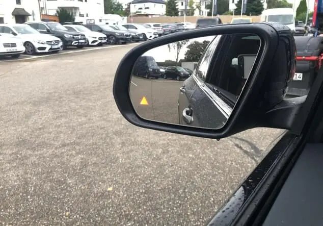 Angebotsdetails Mercedes-Benz GLA 200 ++sofort verfügbar++ Metalliclack mountaingrau