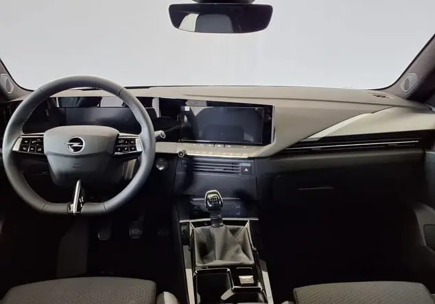 Angebotsdetails Opel Astra Opel Astra Edition 1.2 Turbo 96 kW (130 PS) 6-Gang Karbon Schwarz Metallic