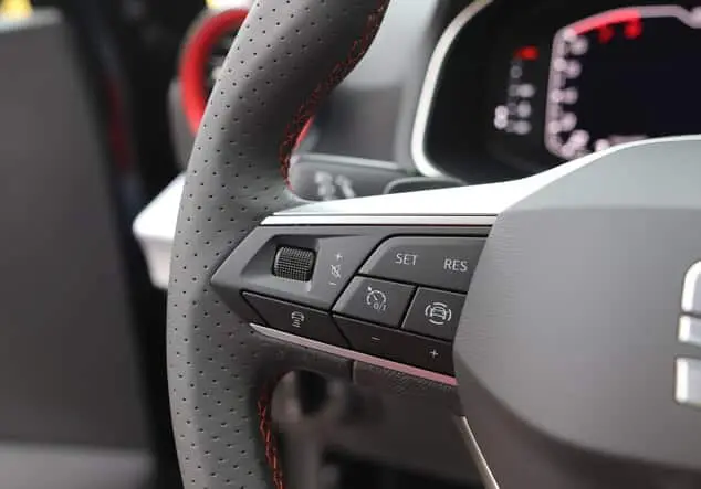 Angebotsdetails Seat Arona Facelift FR 1.5TSI *AHK*18 Zoll* Mitternachtsschwarz