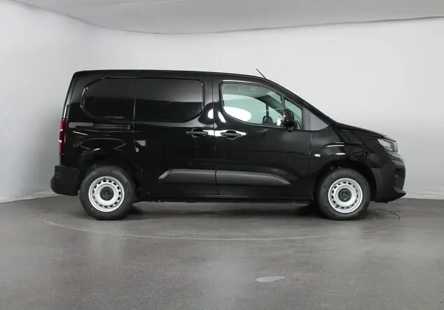 Angebotsdetails Opel Combo Opel Combo Cargo L1 mit normaler Nutzlast 1.5 Diesel 75 kW (102 PS) 6-Gang Karbon Schwarz Metallic