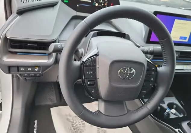 Angebotsdetails Toyota Prius 2.0l Plug-In Hybrid Executive weiß
