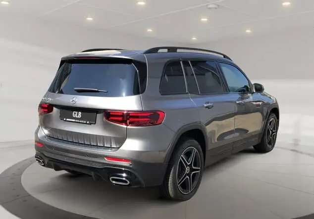 Angebotsdetails Mercedes-Benz GLB 200 d ++sofort verfügbar++ Graulack mountaingrau