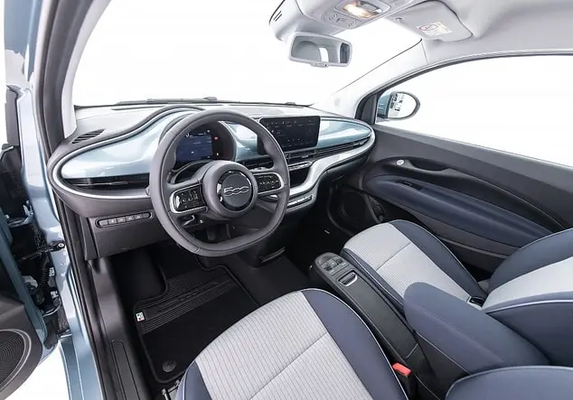 Angebotsdetails Fiat 500e ICON glacier blue metallic