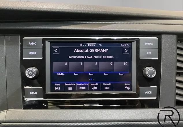 Angebotsdetails Volkswagen T6.1 Kombi 2.0 TDI LR / 9-Sitzer DAB+ Grau (Pure Grey)