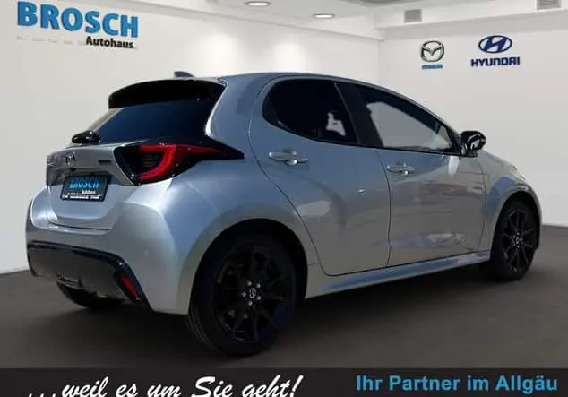 Angebotsdetails Mazda .2 HYBRID 1.5 VVT-i HOMURA PLUS HEADUP+CARPLAY+QI Stormy Silver