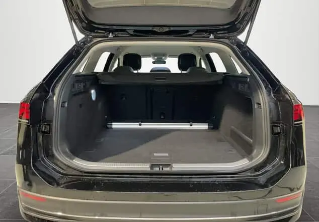 Angebotsdetails Volkswagen Passat Variant Passat Business 2,0 l TDI SCR 110 kW (150 PS) 7-Gang-Doppelkupplungsgetriebe Grenadillschwarz Metallic