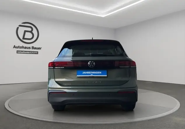Angebotsdetails Volkswagen Tiguan 2.0TDI Life RfK HeadUp GrÃ¼n (Cipressino-GrÃ¼n Metallic)