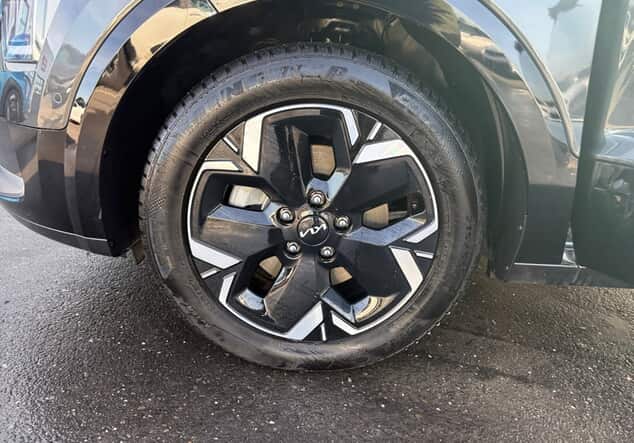 Angebotsdetails Kia Niro EV Inspiration Wärmepumpe DriveWise Technik Relax Sound Glasdach Grau
