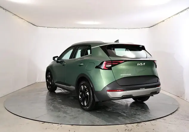 Angebotsdetails Kia Sportage Kia Sportage LX Plus 1.6 T-GDI 110 kW (150 PS) 7-Gang-DCT Experience Grün Metallic