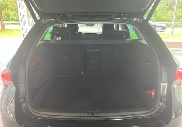 Angebotsdetails Skoda Octavia Combi 2.0TDI 150PS SELECTION AHK.KAMERA.NAVI.SHZG.2xPDC.ACC Schwarz-Magic Perleffekt