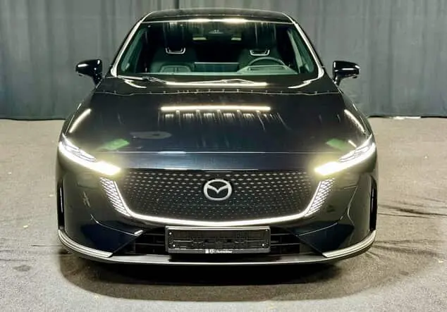 Angebotsdetails Mazda 6E 6e 258PS TAKUMI*LEDER-S*PANO Jet Black