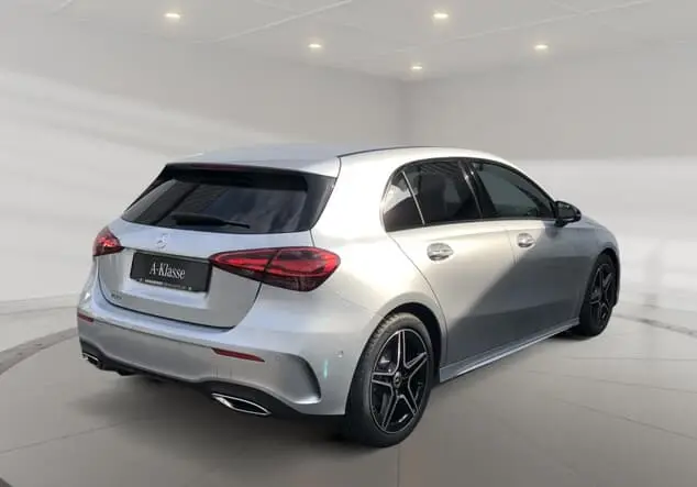 Angebotsdetails Mercedes-Benz A-Klasse 180 ++sofort verfügbar++ Metalliclack hightechsilber