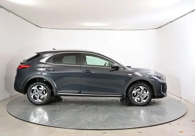 Angebotsdetails Kia XCeed Kia Xceed MY26 1.0 T-GDI MHEV 85 kW (115 PS) 7-Gang-DCT Pentametal Metallic