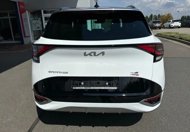 Angebotsdetails Kia Sportage Schwarz (Deluxeweià Metallic/Schwarz)