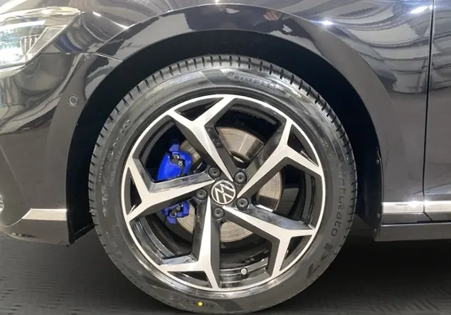 Angebotsdetails Volkswagen Passat Variant GTE 1.4 TSI / Schwarz (Deep Black Perleffekt)