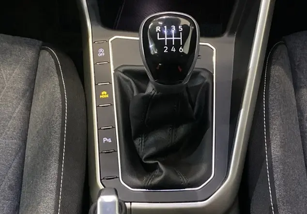 Angebotsdetails Volkswagen Taigo 1.0 TSI Move / Rot (Kings Red Metallic)