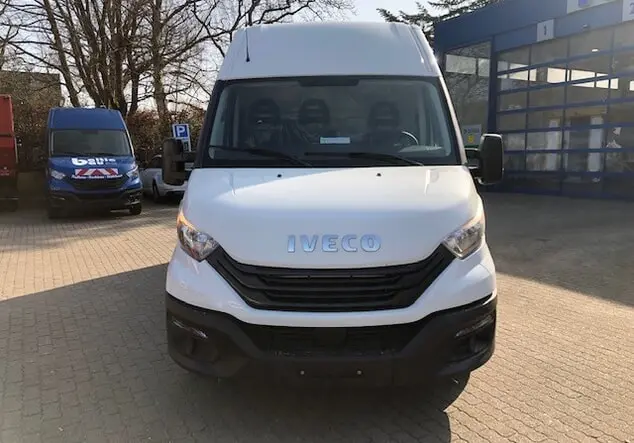 Angebotsdetails Iveco Daily Automatik Ladeboden Weiß