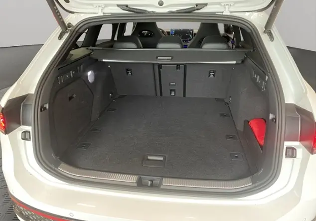 Angebotsdetails Volkswagen Passat Variant B9 2.0 TDI 4M R-Line Signatur WeiÃ (Pure White/Grenadillschwarz Metallic)