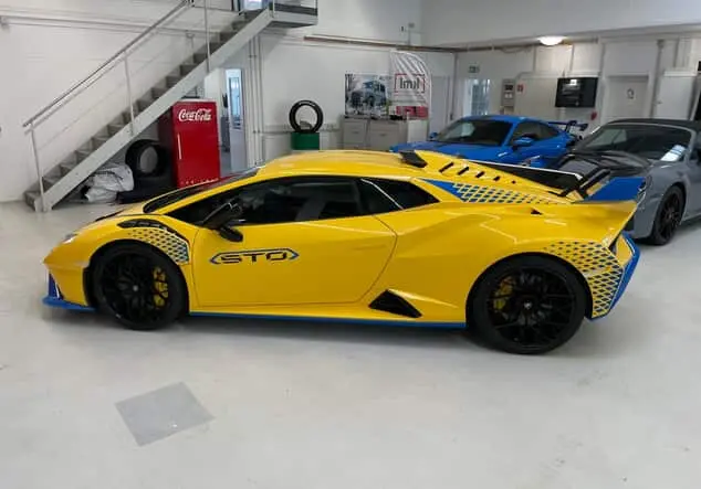 Angebotsdetails Lamborghini Huracan Huracan STO Sondermodell Giallo inti metallic