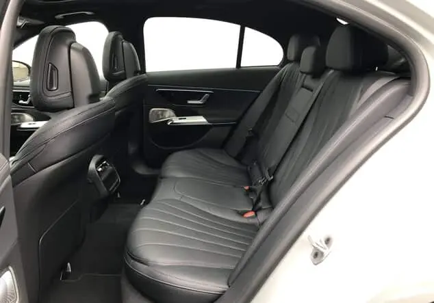 Angebotsdetails Mercedes-Benz E 450 d 4MATIC Limousine ++sofort verfügbar++ Manufaktur lack manufaktur alpingrau uni