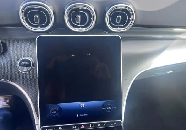 Angebotsdetails Mercedes-Benz C-Klasse C 180 T-Modell AVANTGARDE, Automatikgetriebe 9G-Tronic, aktiver Abstandsassistent, Klimaautomatik, SHZ, Schwarz