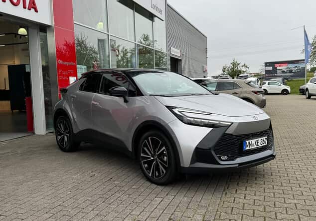 Angebotsdetails Toyota C-HR C-HR - 2,0 l Hybrid 4x2 Lounge CVT shimmering silver metallic / Dach schwarz