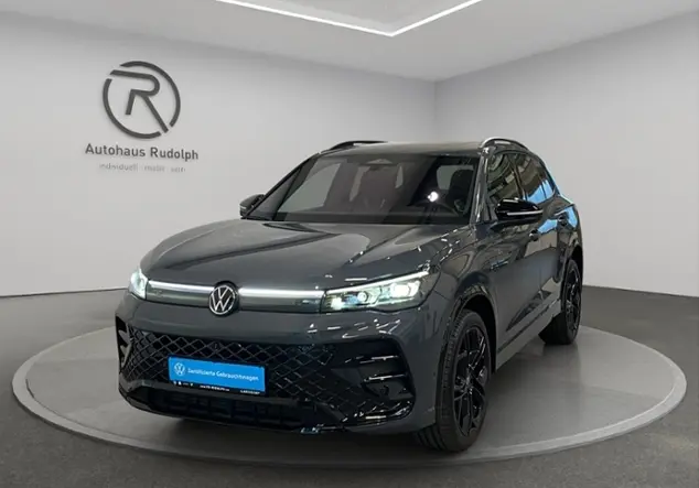 Angebotsdetails Volkswagen Tiguan 2.0 TDI 4Motion R-Line 'Black Style' Grau (Delfingrau Metallic)