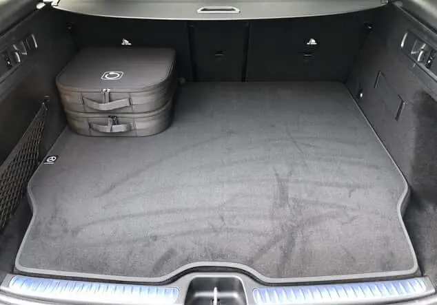 Angebotsdetails Mercedes-Benz GLC 300 de 4MATIC mit EQ Hybrid ++sofort verfügbar++ Manufaktur lack manufaktur alpingrau uni