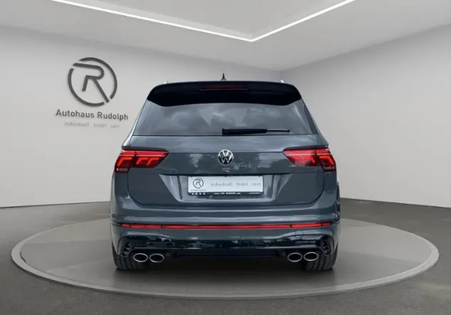 Angebotsdetails Volkswagen Tiguan R 2.0 TSI 4Motion 'Black Style' Grau (Delfingrau Metallic)