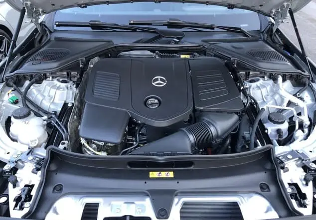 Angebotsdetails Mercedes-Benz E 300 e 4MATIC Limousine mit EQ Hybrid ++sofort verfügbar++ Manufaktur lack manufaktur alpingrau uni