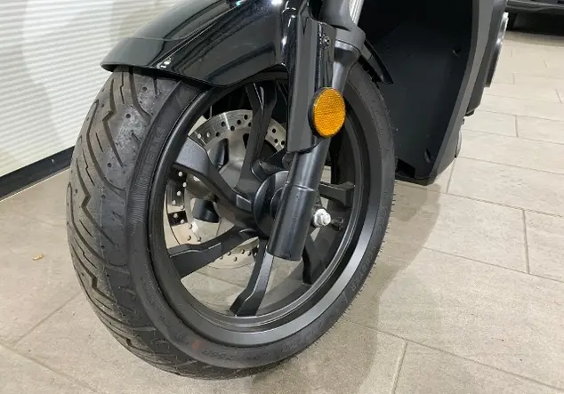 Angebotsdetails Seat Mo Mo 95 km/h Rot