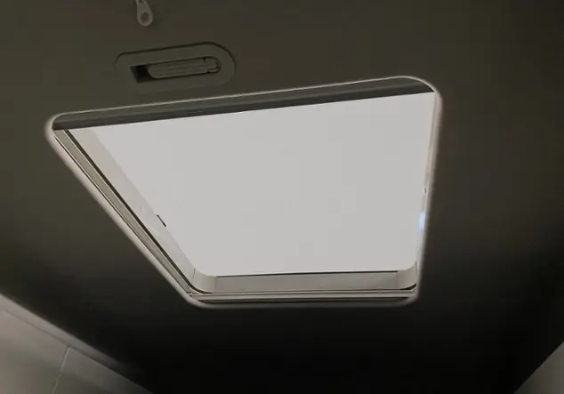 Angebotsdetails Volkswagen Grand California California 600 2.0 TDI Automatik MR KLIMA Grau (Indiumgrau Metallic)
