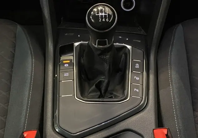 Angebotsdetails Volkswagen Tiguan 1.5 TSI 'IQ.DRIVE' / STANDHEIZUNG /AHK Schwarz (Deep Black Perleffekt)