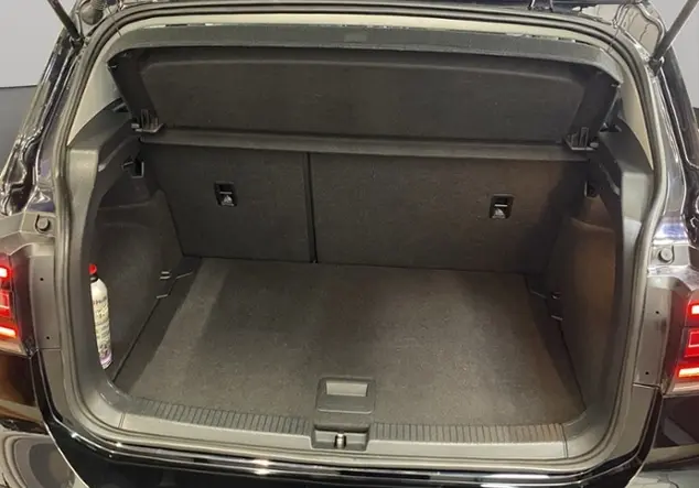 Angebotsdetails Volkswagen T-Cross 1.5 TSI Style R-Line / RFK Schwarz (Deep Black Perleffekt)