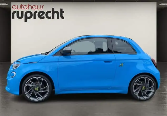 Angebotsdetails Abarth 500e Scorpione Blau