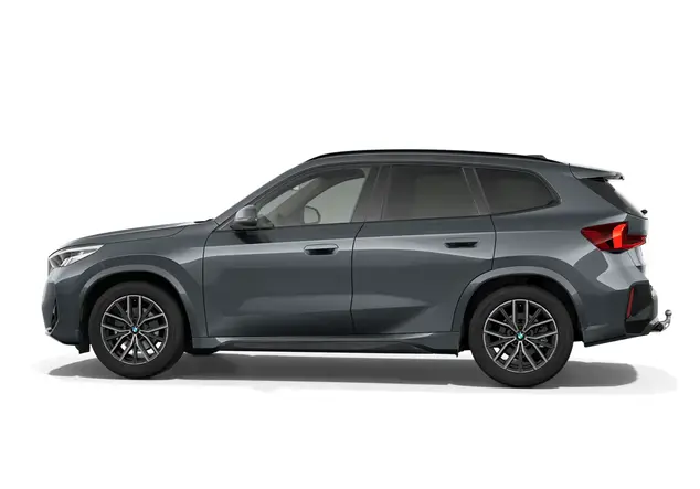 Angebotsdetails BMW X1 sDrive20d Steptronic BMW Individual Storm Bay metallic