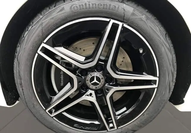 Angebotsdetails Mercedes-Benz CLA 200d Coupe *Night Paket* Weiß Uni-Lack polarweiß
