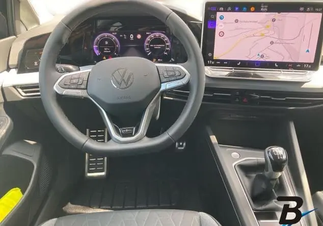 Angebotsdetails Volkswagen Golf VIII Variant neu 2.0 TDI Goal Schwarz